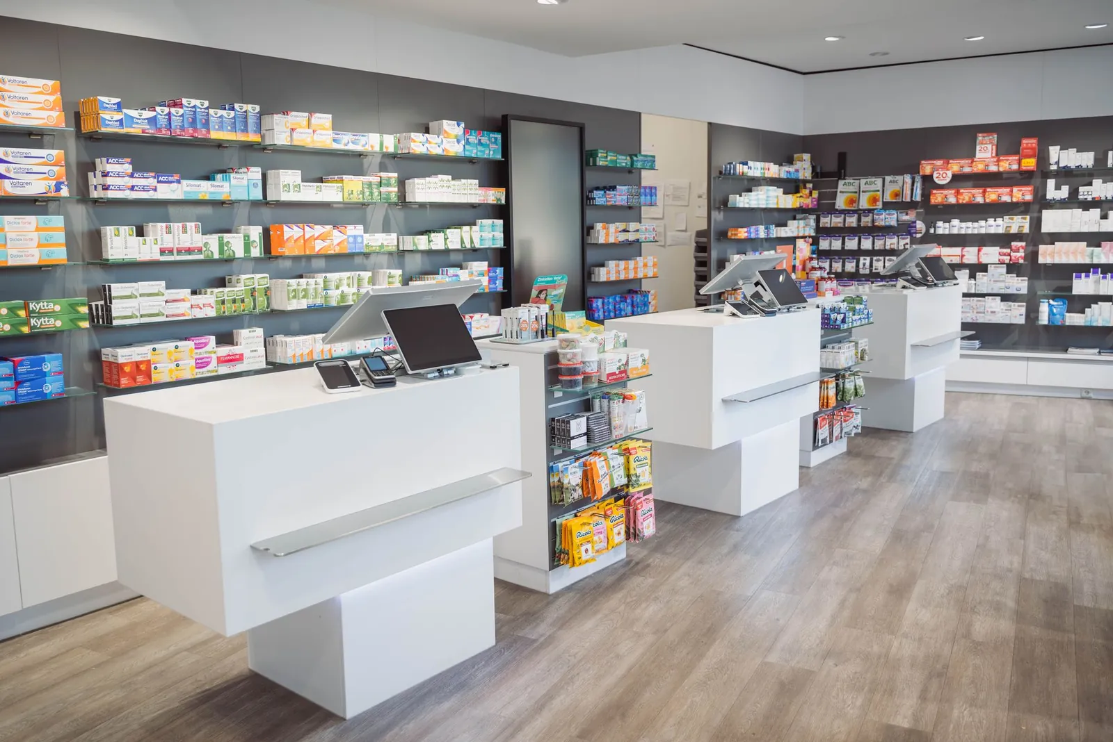 Offizin der Martin-Apotheke in Zülpich.